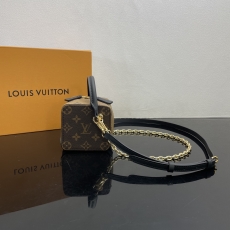 Louis Vuitton Satchel Bags